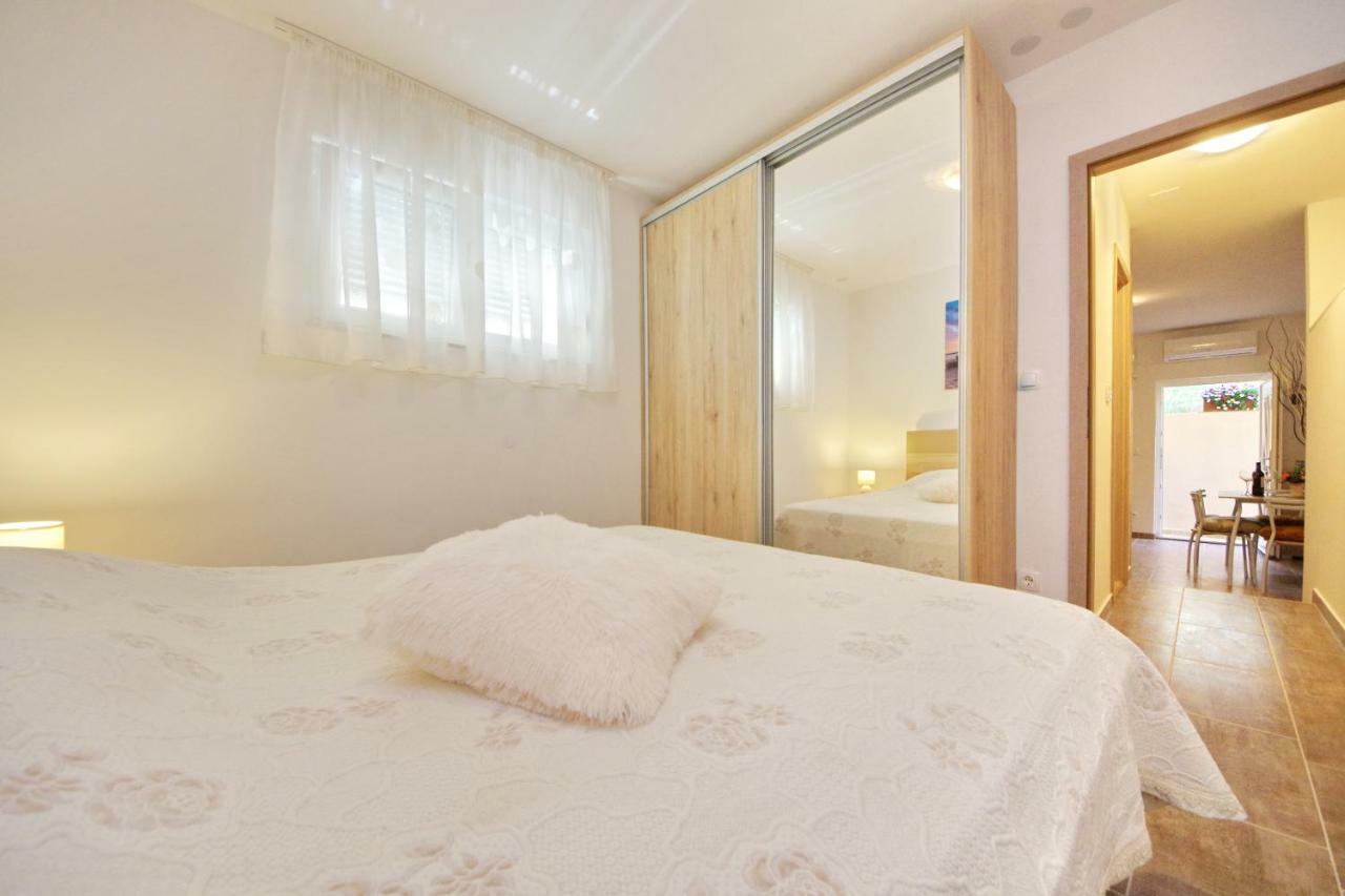 Gabi 3 Apartment Zadar Exterior photo