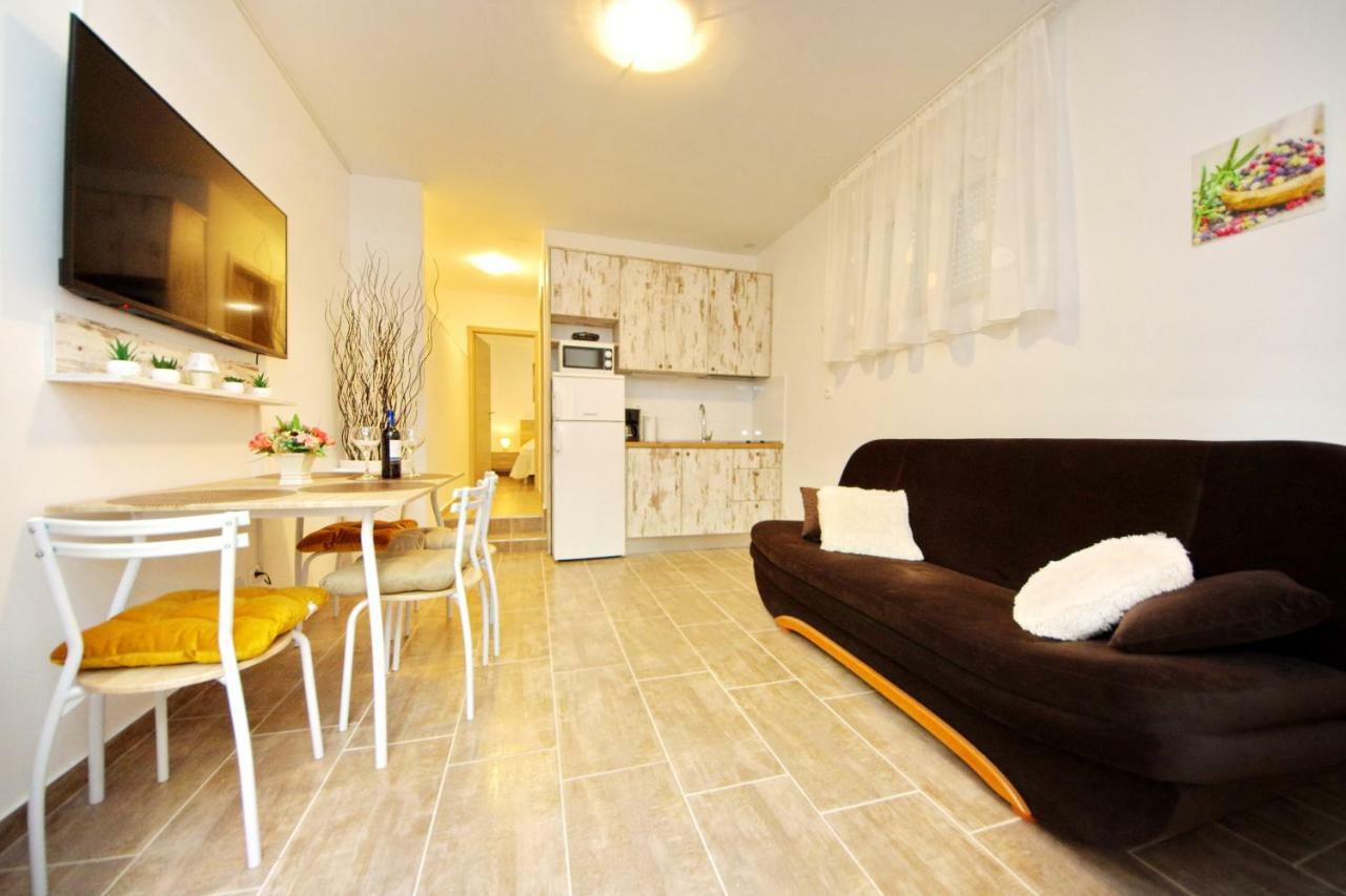Gabi 3 Apartment Zadar Exterior photo